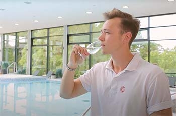 Kinospot für den Restart der Bäder